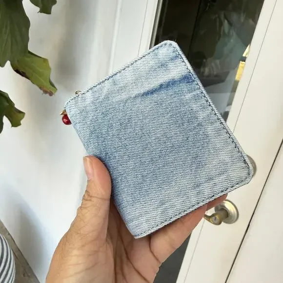 NWT Coach Snap Wallet In Loved Denim With Charm CEC35 denim/Gold/Light Indigo - Picture 3 of 5